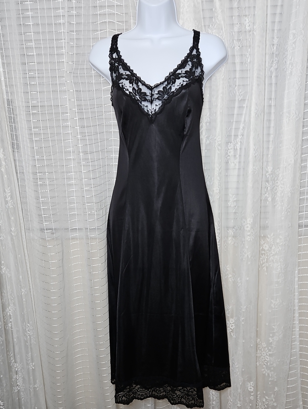 VINTAGE MAIDENFORM SOMETHING SPECIAL 100% NYLON FULL SLIP 36 BLACK LACE SzM